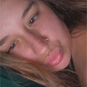 Meet your Posher, Shea